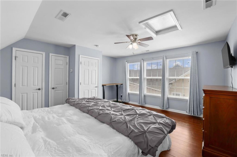 Photo 25 of 28 residential for sale in Chesapeake virginia