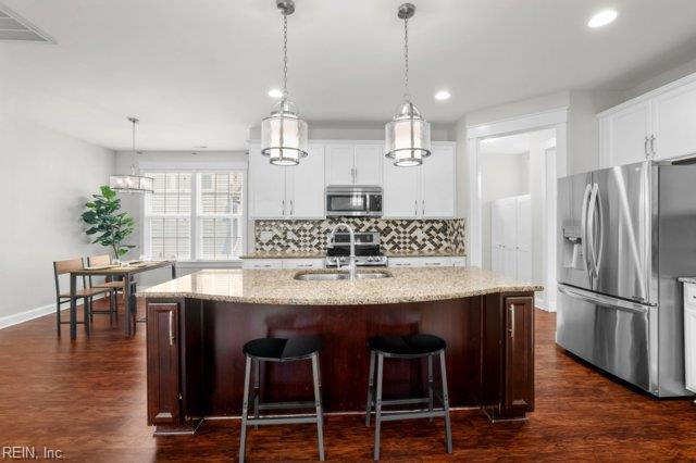 Photo 6 of 28 residential for sale in Chesapeake virginia