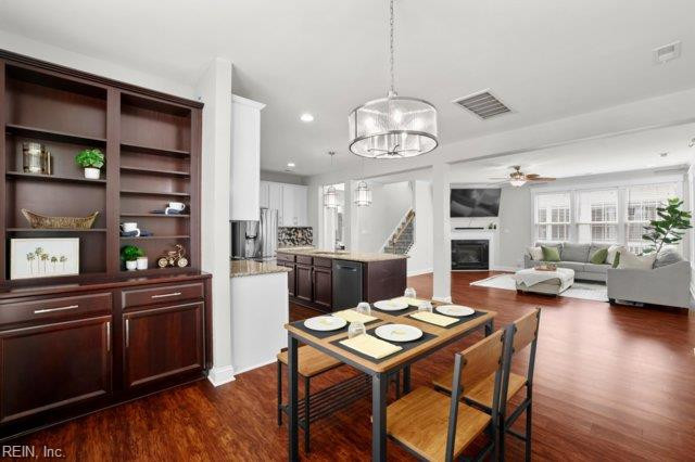 Photo 8 of 28 residential for sale in Chesapeake virginia
