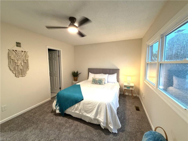 Photo 17 of 23 residential for sale in Virginia Beach virginia