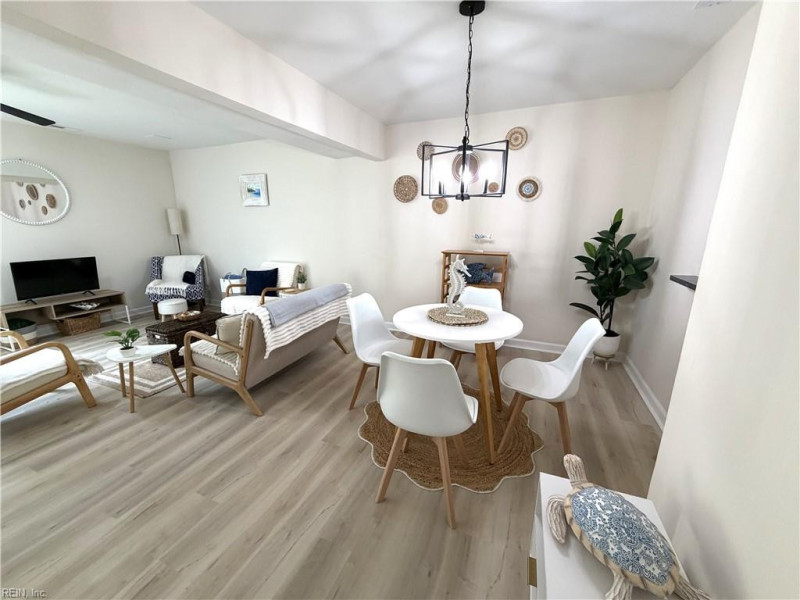 Photo 5 of 23 residential for sale in Virginia Beach virginia