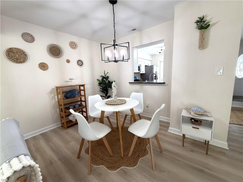 Photo 6 of 23 residential for sale in Virginia Beach virginia