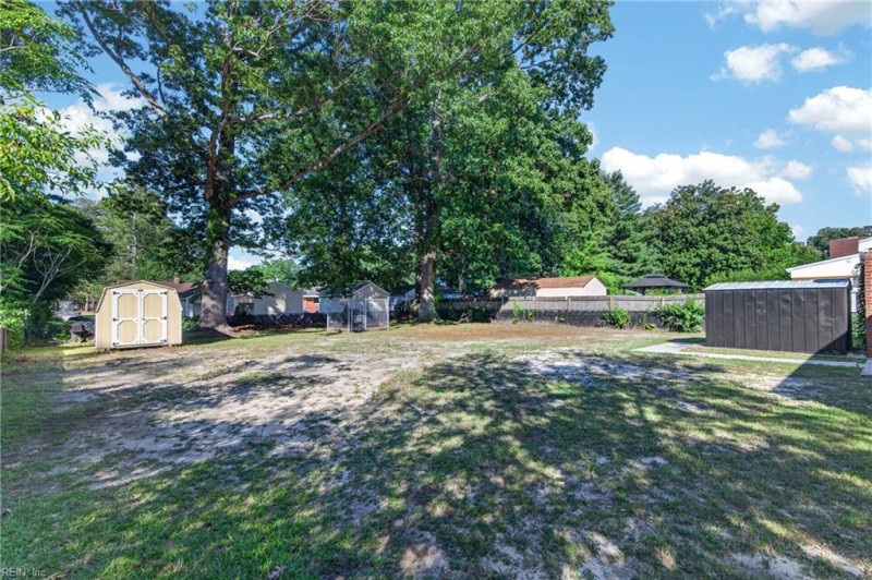 Photo 25 of 26 residential for sale in York County virginia