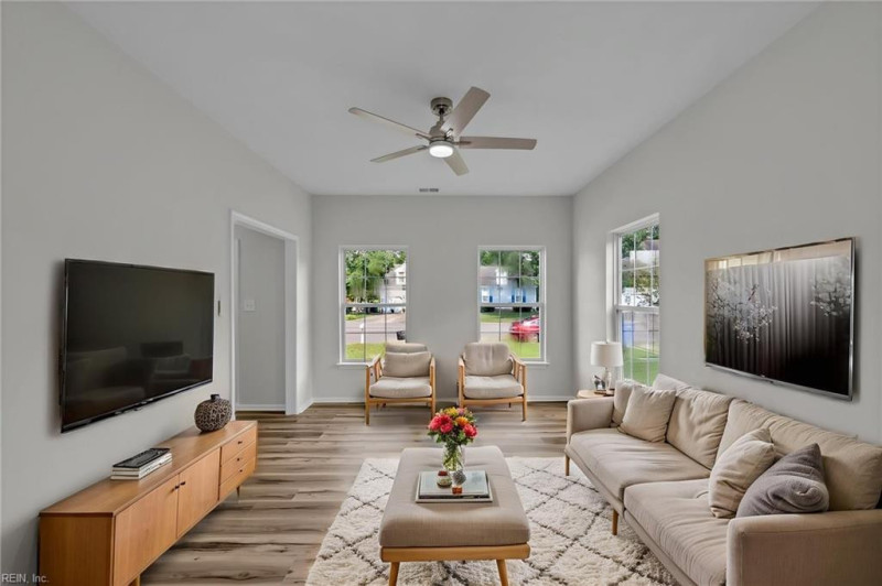 Photo 17 of 50 residential for sale in Chesapeake virginia
