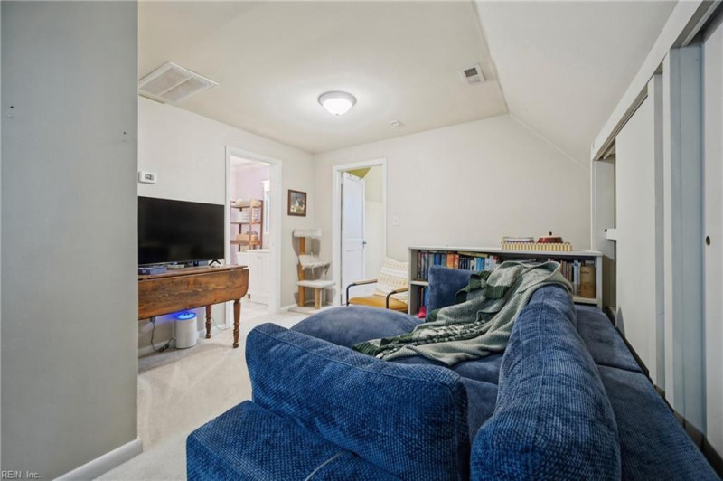 Photo 27 of 44 residential for sale in Norfolk virginia