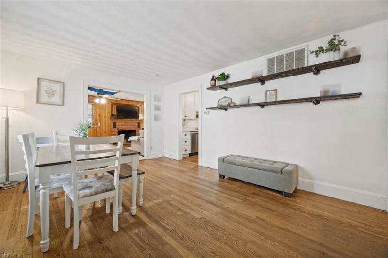 Photo 3 of 44 residential for sale in Norfolk virginia