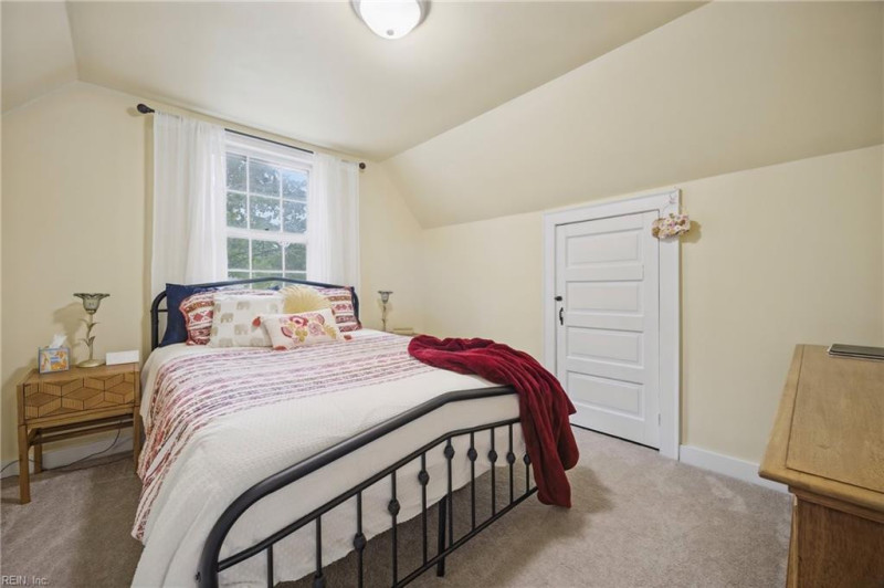 Photo 31 of 44 residential for sale in Norfolk virginia