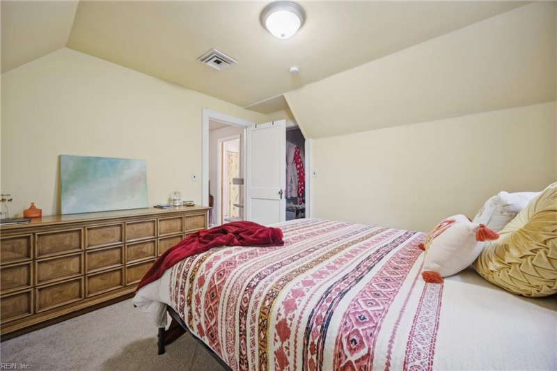 Photo 32 of 44 residential for sale in Norfolk virginia