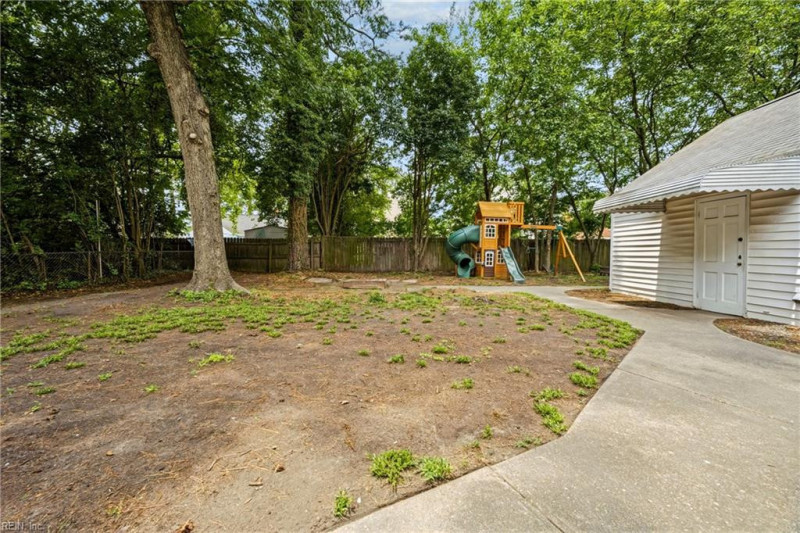 Photo 35 of 44 residential for sale in Norfolk virginia