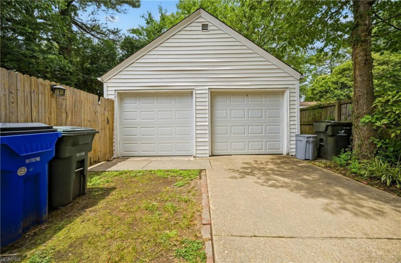 Photo 37 of 44 residential for sale in Norfolk virginia