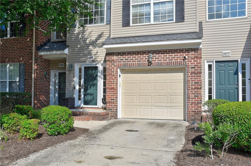 Photo 3 of 43 residential for sale in Virginia Beach virginia