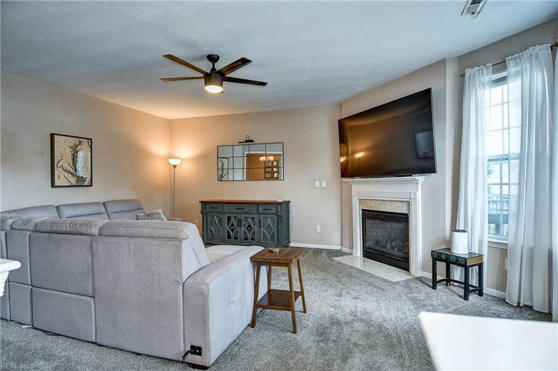Photo 6 of 43 residential for sale in Virginia Beach virginia