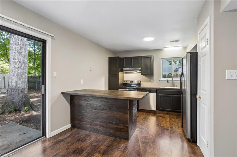 Photo 7 of 23 residential for sale in Newport News virginia