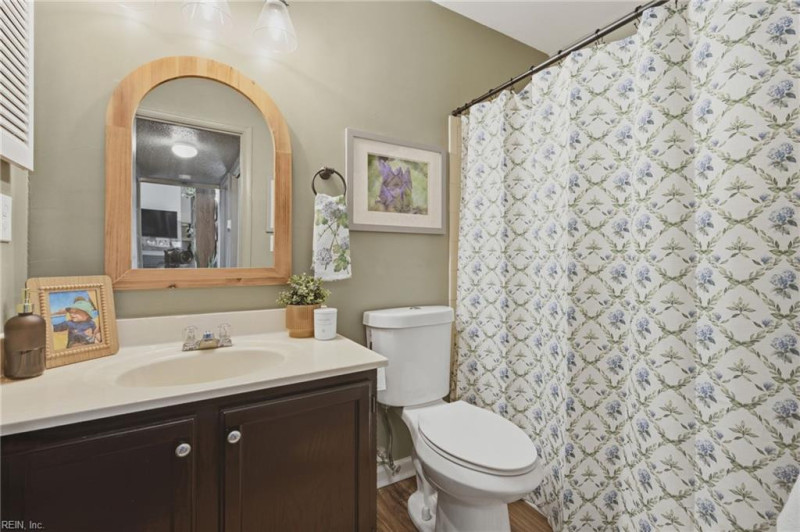 Photo 27 of 44 residential for sale in Virginia Beach virginia