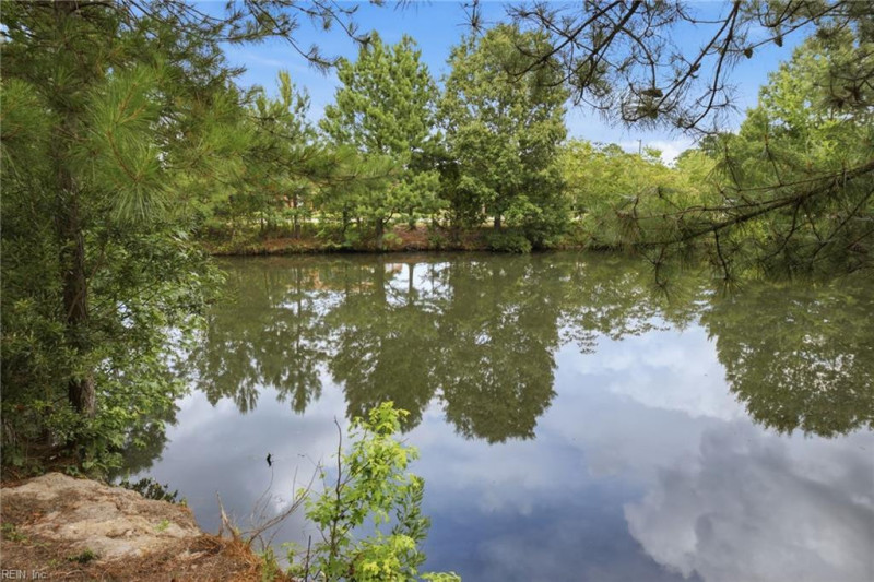 Photo 3 of 44 residential for sale in Virginia Beach virginia