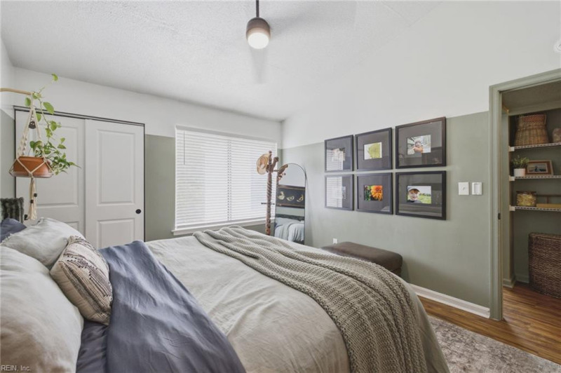 Photo 33 of 44 residential for sale in Virginia Beach virginia