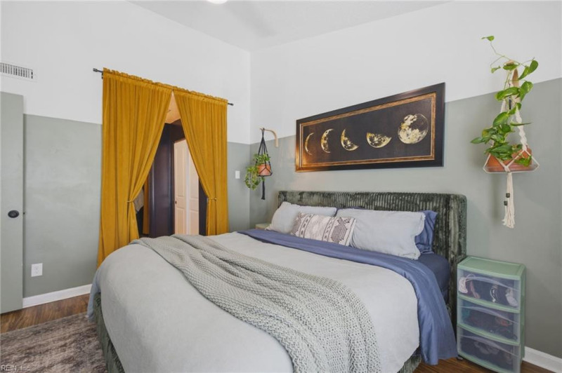 Photo 34 of 44 residential for sale in Virginia Beach virginia