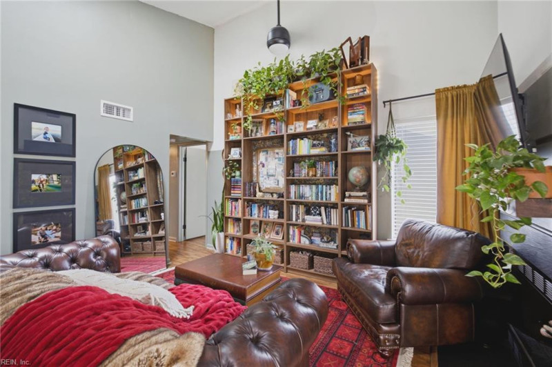 Photo 9 of 44 residential for sale in Virginia Beach virginia