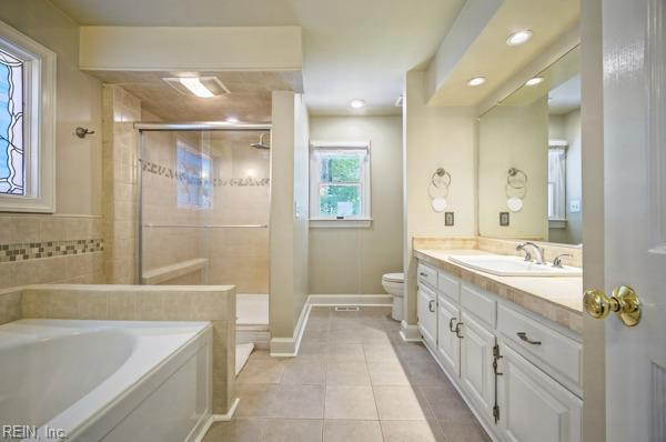 Photo 16 of 42 residential for sale in Chesapeake virginia