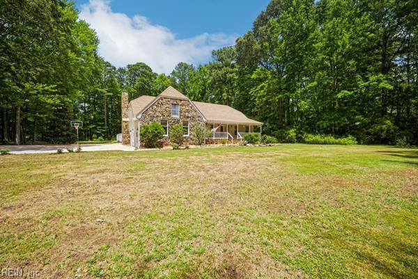 Photo 4 of 42 residential for sale in Chesapeake virginia