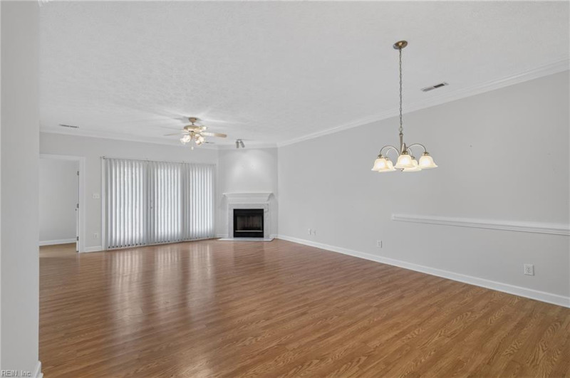Photo 12 of 44 residential for sale in Hampton virginia