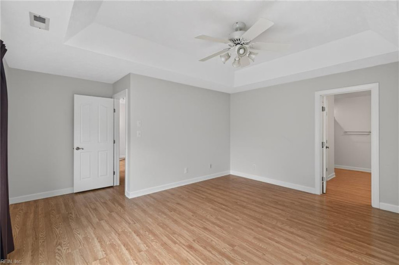 Photo 16 of 44 residential for sale in Hampton virginia