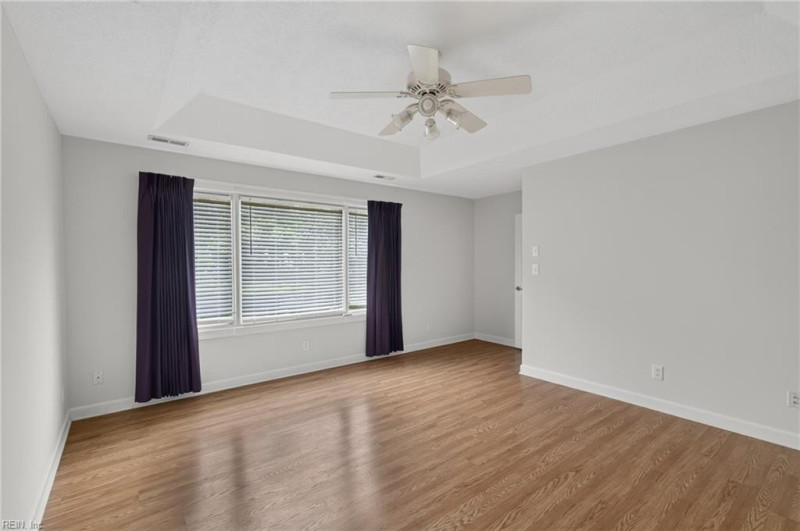 Photo 18 of 44 residential for sale in Hampton virginia