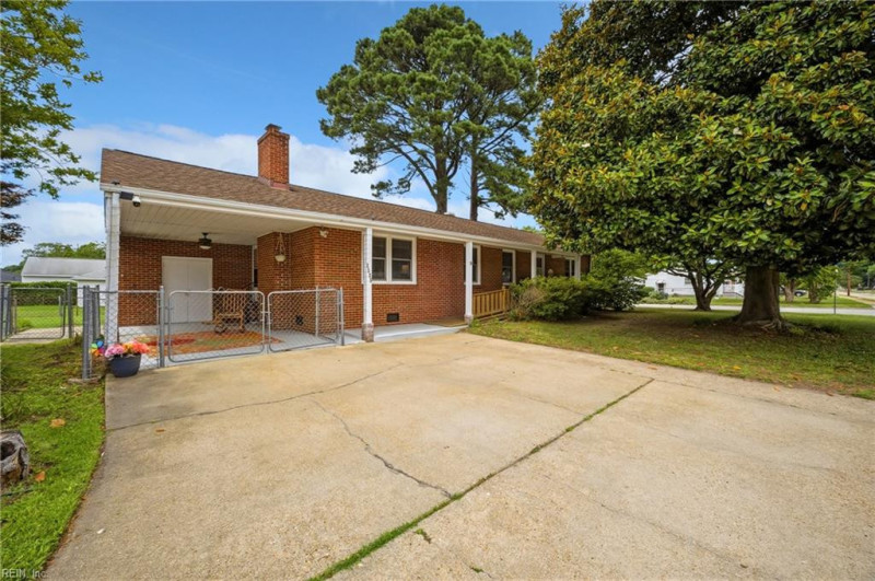 Photo 1 of 36 residential for sale in Hampton virginia