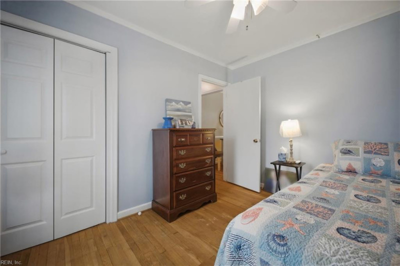 Photo 15 of 36 residential for sale in Hampton virginia