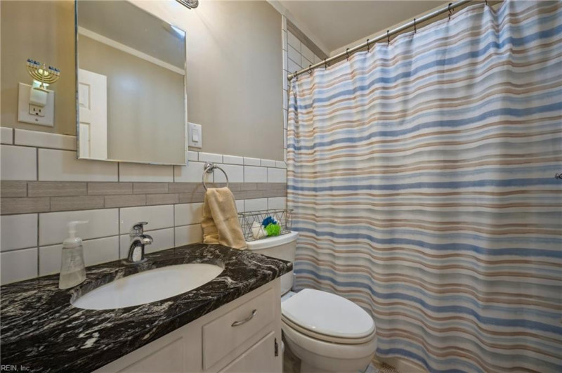 Photo 19 of 36 residential for sale in Hampton virginia