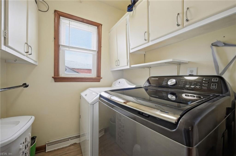 Photo 21 of 36 residential for sale in Hampton virginia