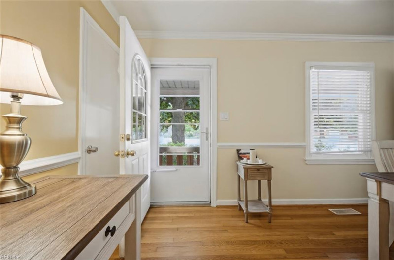 Photo 5 of 36 residential for sale in Hampton virginia