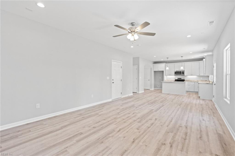 Photo 12 of 28 residential for sale in Norfolk virginia