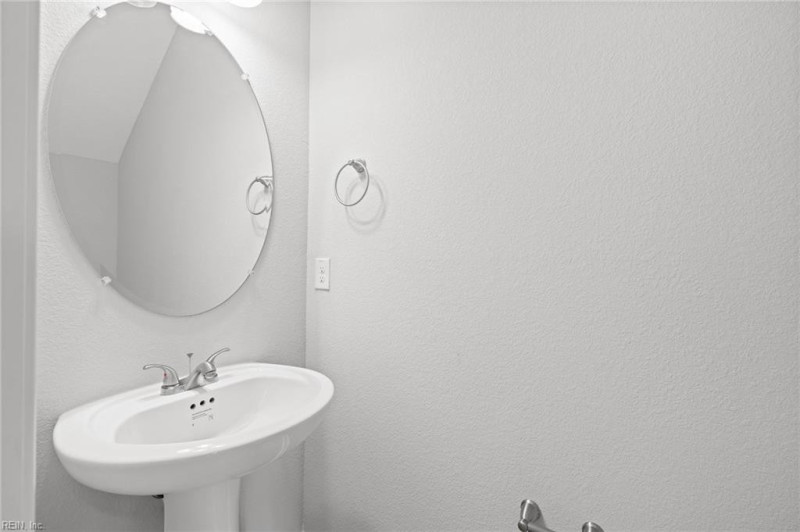 Photo 13 of 28 residential for sale in Norfolk virginia