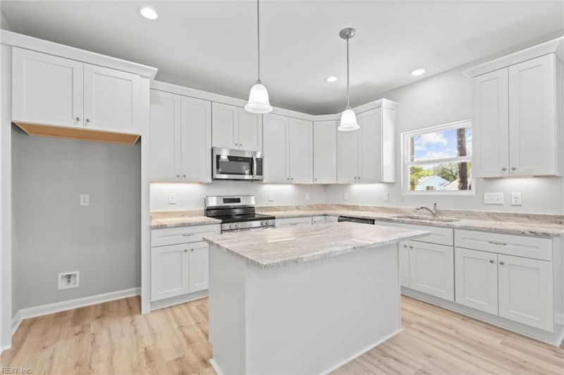 Photo 7 of 28 residential for sale in Norfolk virginia