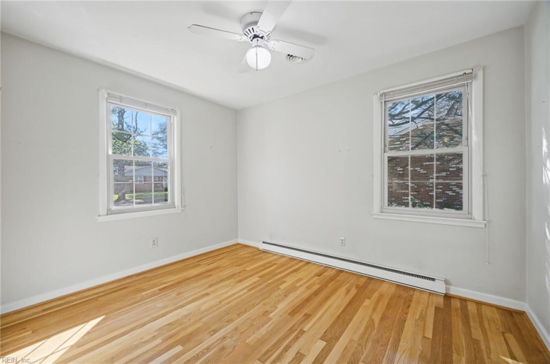 Photo 25 of 49 residential for sale in Portsmouth virginia