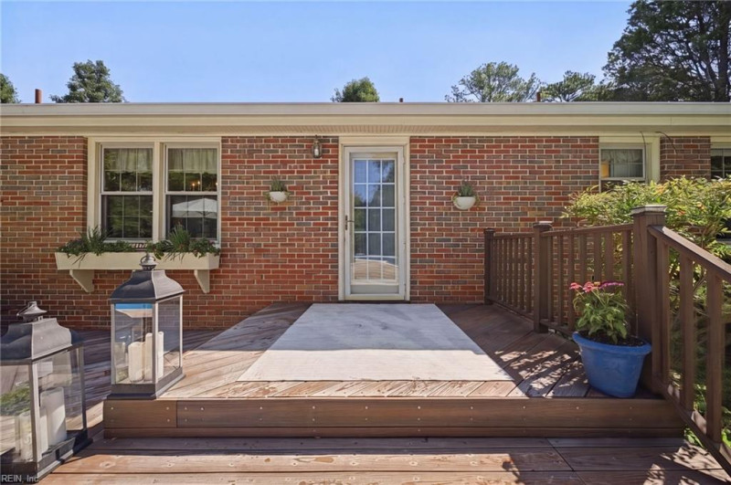 Photo 29 of 49 residential for sale in Portsmouth virginia