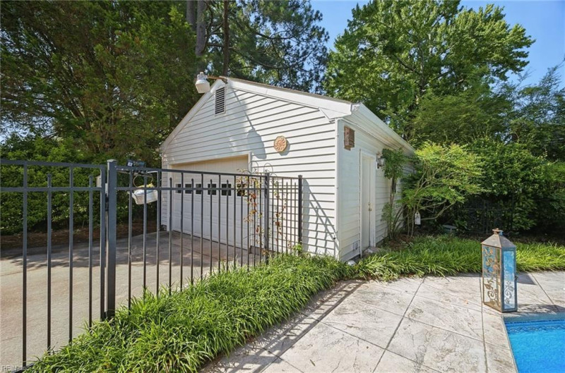 Photo 38 of 49 residential for sale in Portsmouth virginia