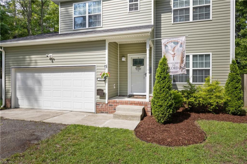 Photo 5 of 30 residential for sale in Suffolk virginia