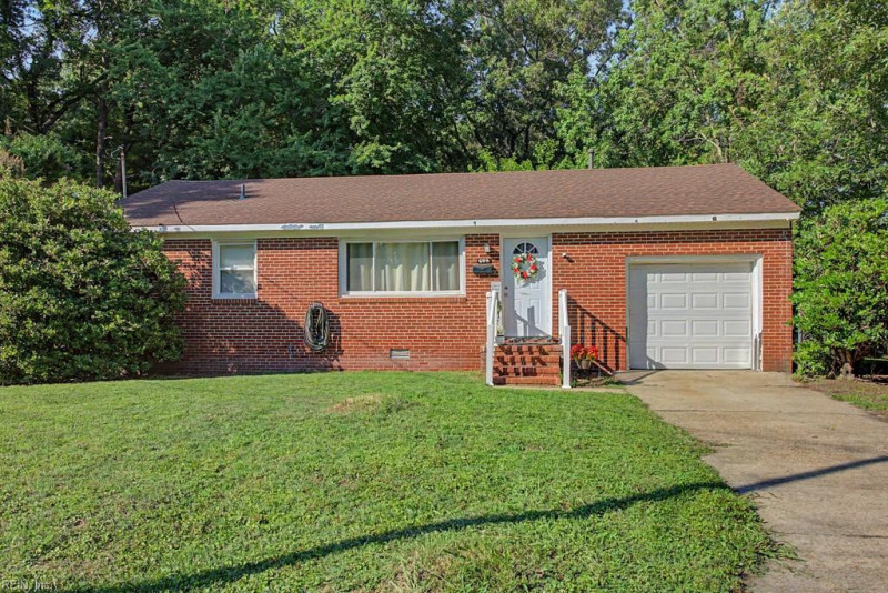 Photo 3 of 32 residential for sale in Hampton virginia Photo 3 of 32 residential for sale in Hampton virginia