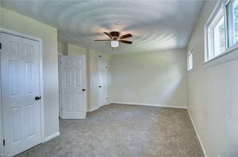 Photo 22 of 33 residential for sale in Chesapeake virginia