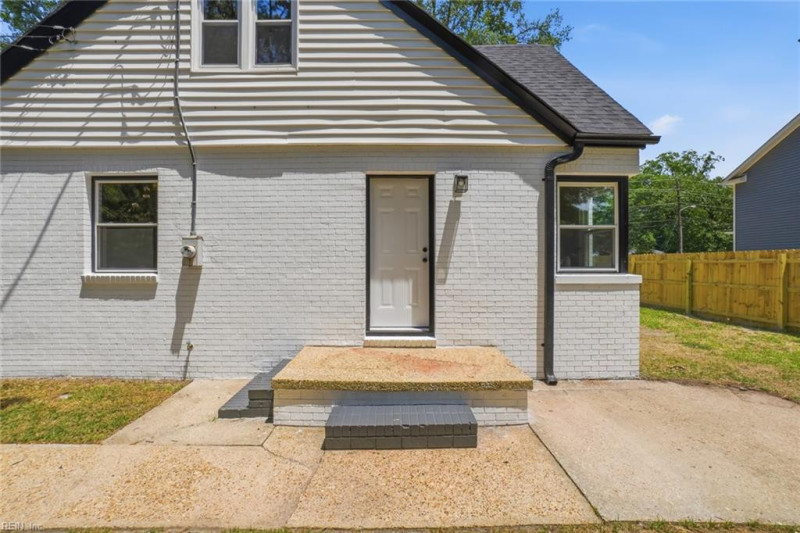 Photo 30 of 35 residential for sale in Norfolk virginia Photo 30 of 35 residential for sale in Norfolk virginia