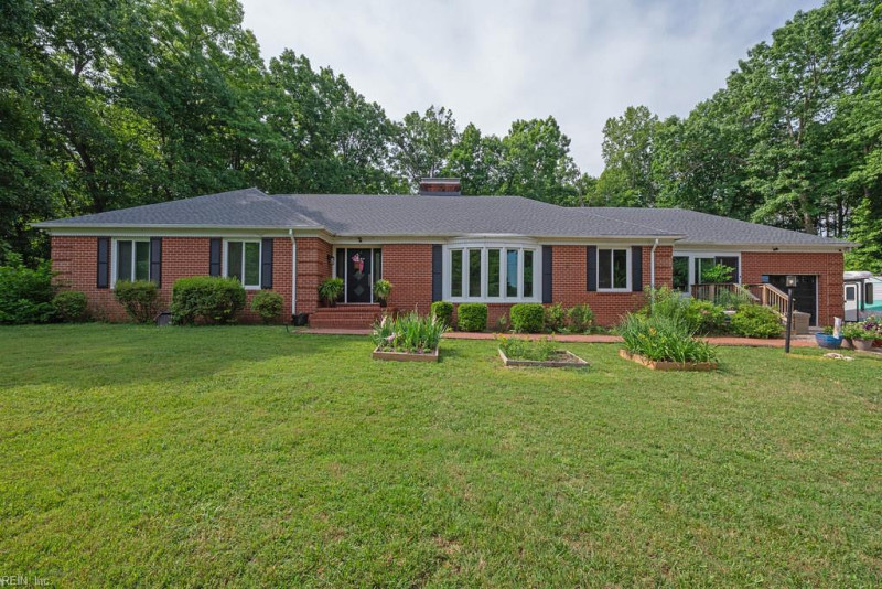 Photo 1 of 39 residential for sale in Chesterfield County virginia