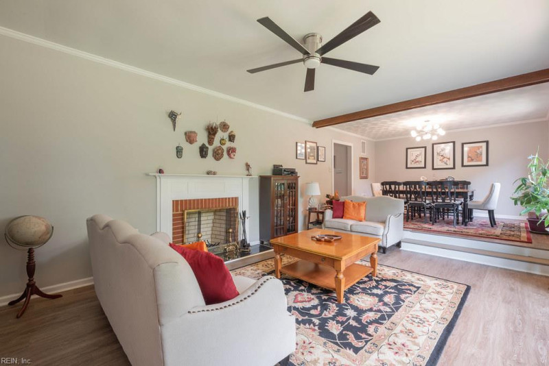 Photo 19 of 39 residential for sale in Chesterfield County virginia