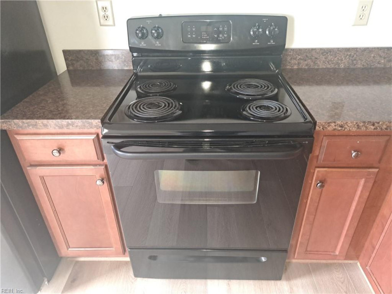 Photo 3 of 24 residential for sale in Virginia Beach virginia