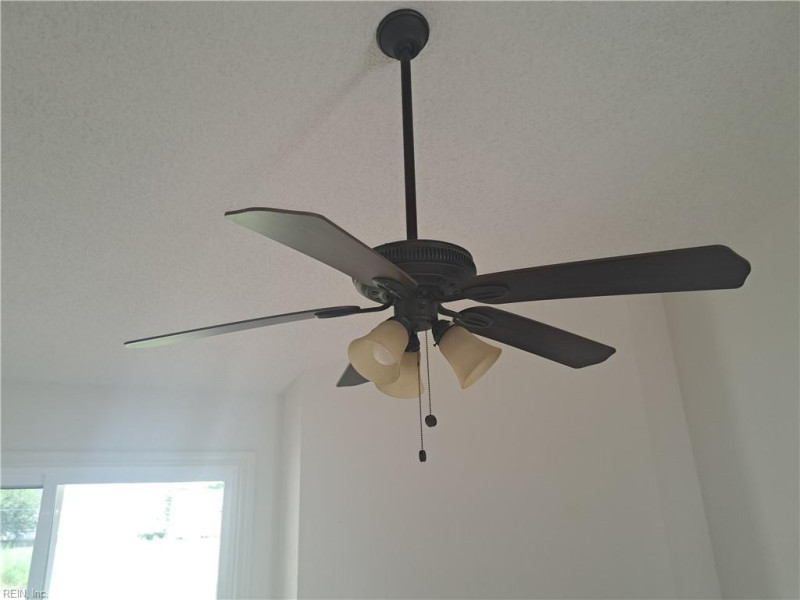 Photo 7 of 24 residential for sale in Virginia Beach virginia