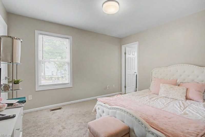 Photo 12 of 21 residential for sale in Hampton virginia