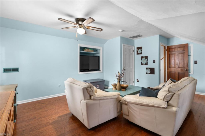 Photo 31 of 46 residential for sale in Chesapeake virginia Photo 31 of 46 residential for sale in Chesapeake virginia