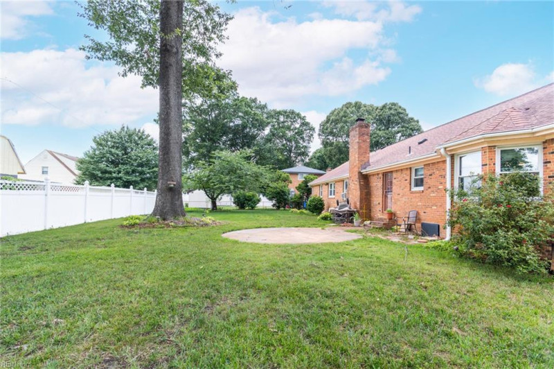 Photo 40 of 46 residential for sale in Chesapeake virginia Photo 40 of 46 residential for sale in Chesapeake virginia