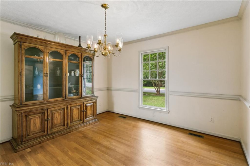 Photo 10 of 48 residential for sale in James City County virginia